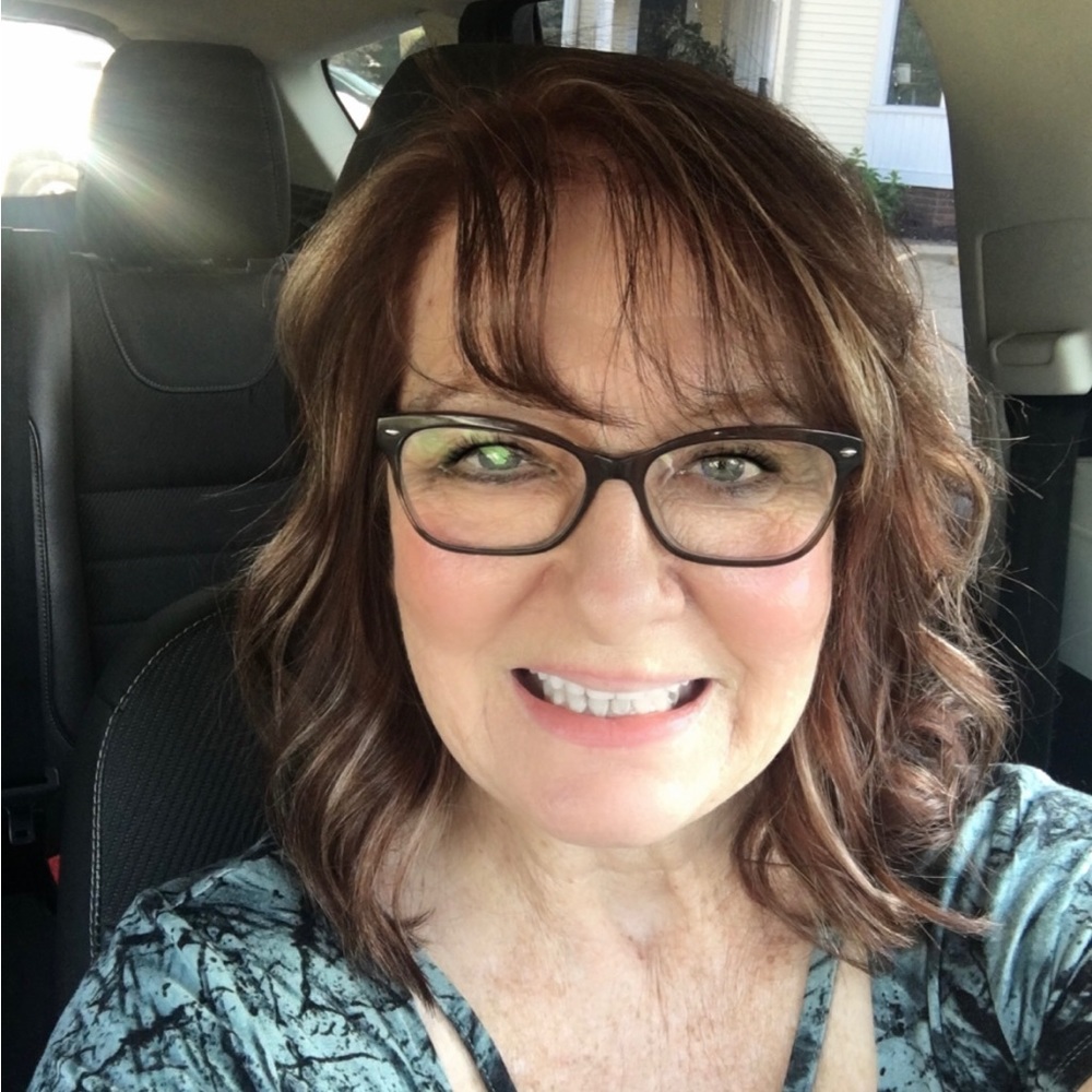 Meet your Posher, Cathy